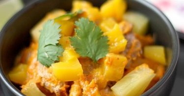Curry de canard à l'ananas et mangue
