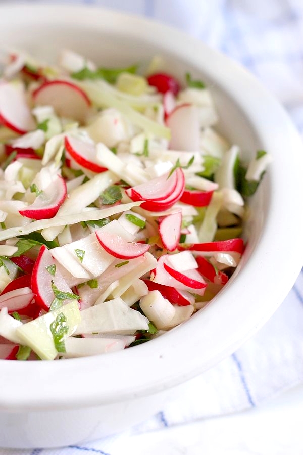 Salade de radis et chou plat