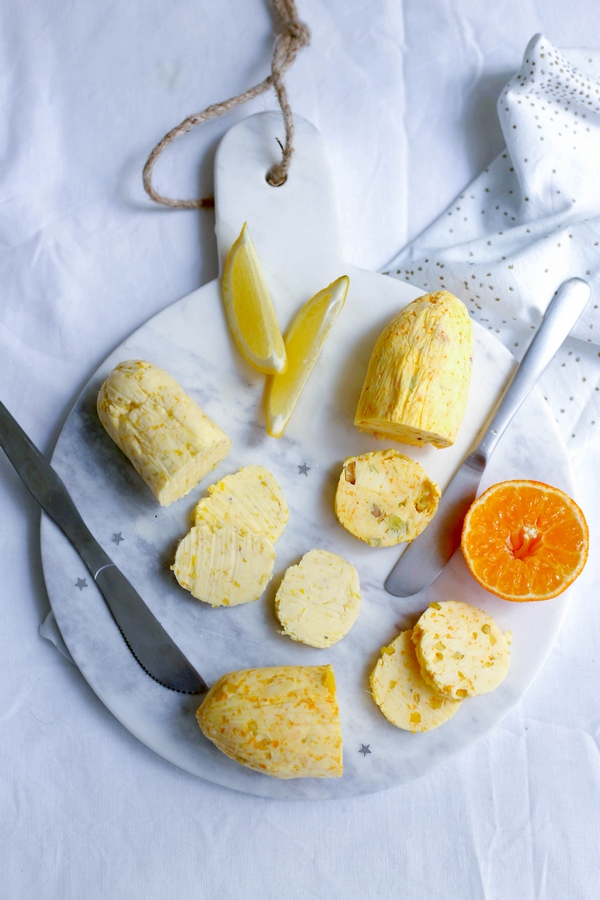 Faire du beurre aromatisé au citron et mandarine