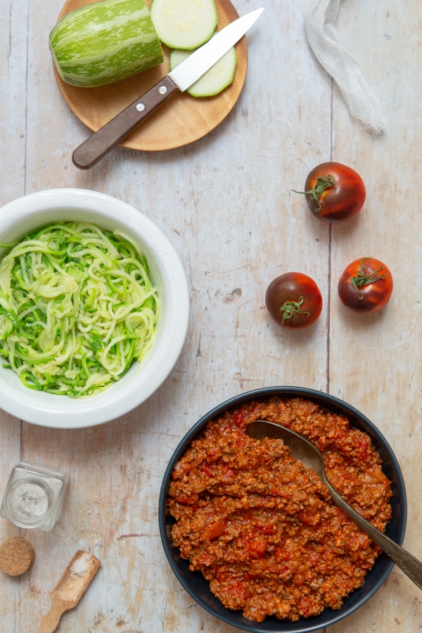 Recette de spaghetti de courgettes à la tomate