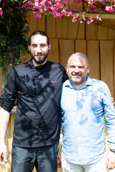 Les chefs du restaurant Le Club : Romain Casas et Christian Etchebest