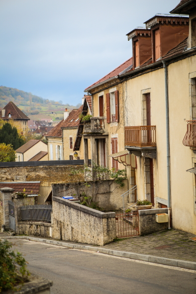 Le village d'Arbois dans le Jura
