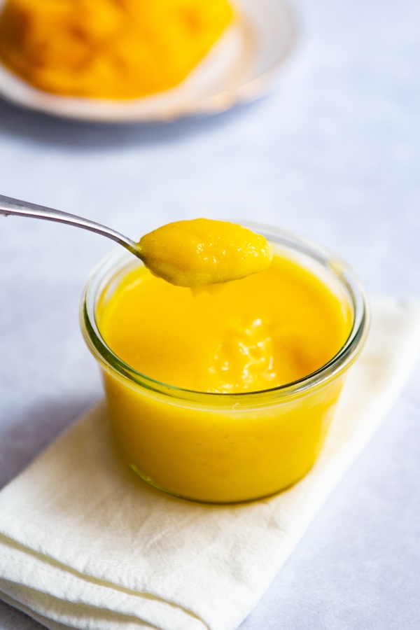 Mango curd, curd de mangue ou crème à la mangue