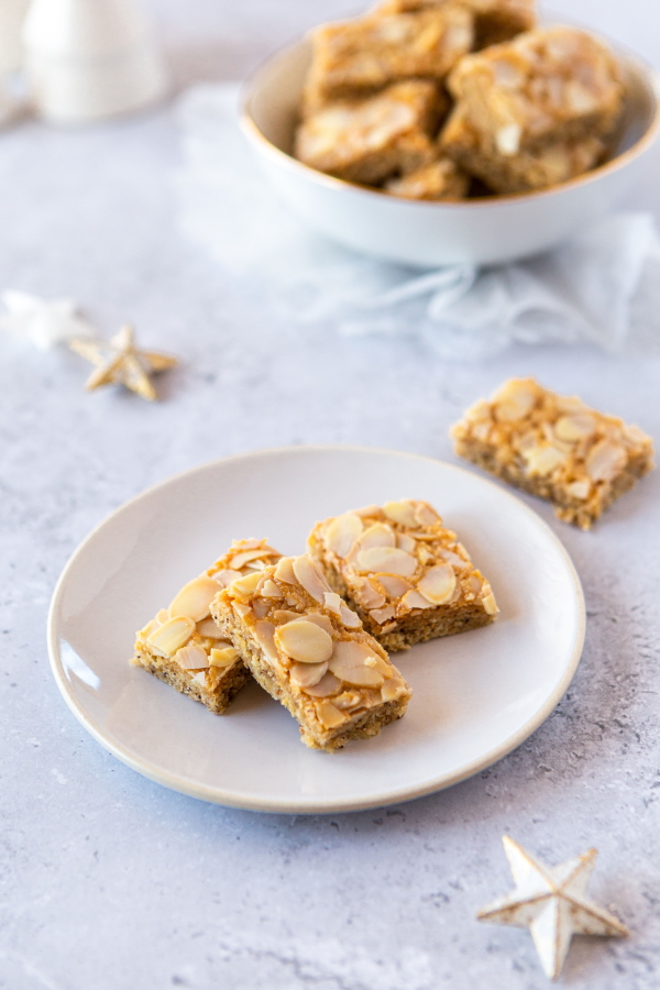 Biscuits de Noël amande, noisette et miel