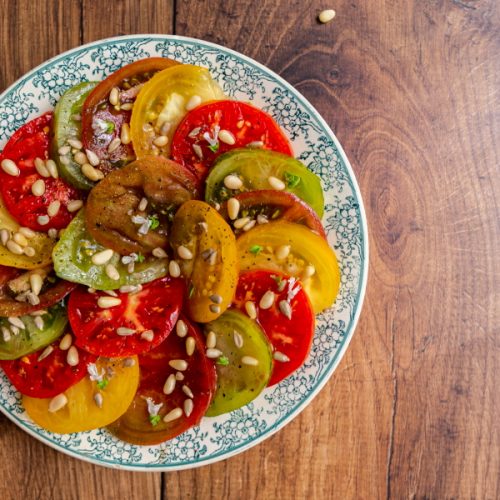 Comment réussir une salade de tomates multicolores